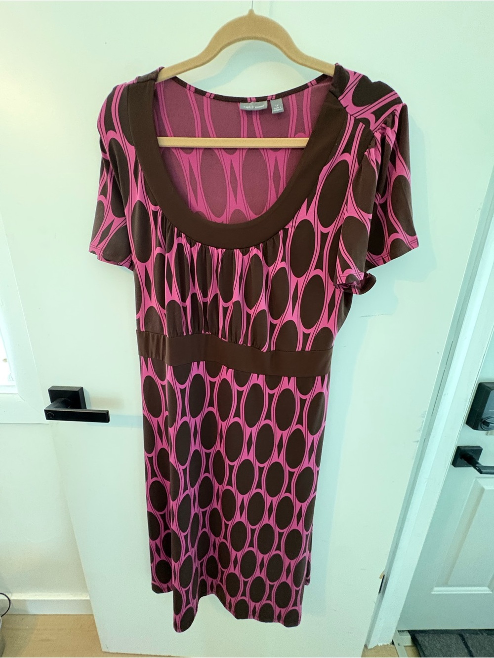 Apt. 9 Woman Pink & Brown Mod Print Dress – 1X